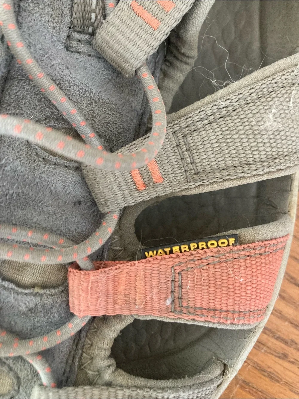 Keen men’s gray